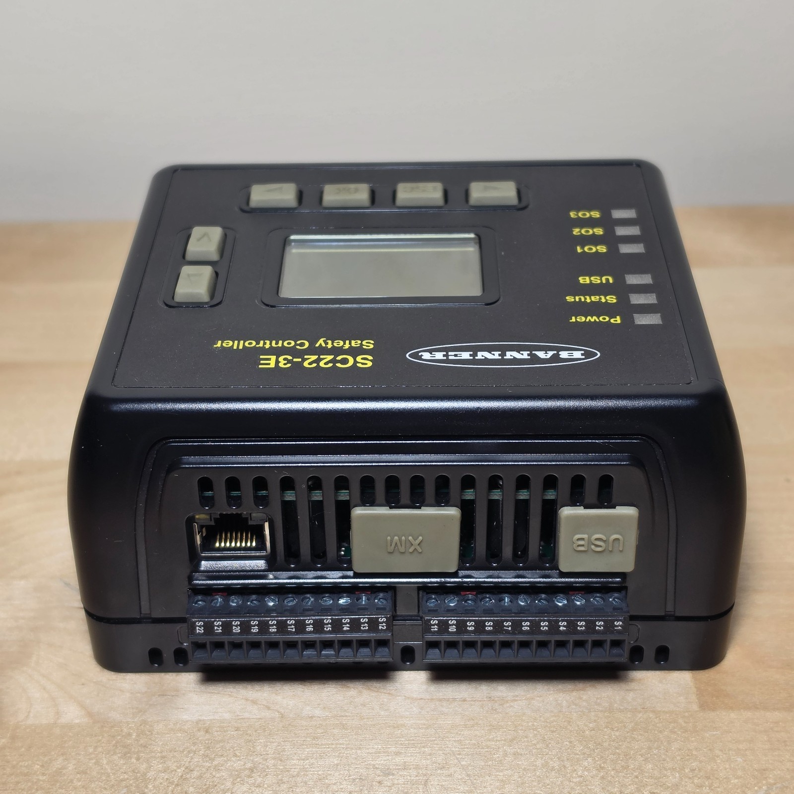 Banner SC22-3E Safety Controller 24VDC