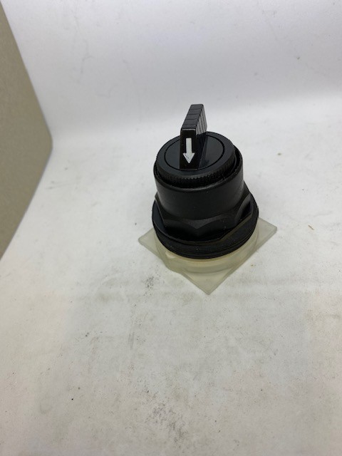 SQUARE D SKS34B SELECTOR SWITCH 2 Position Momentary