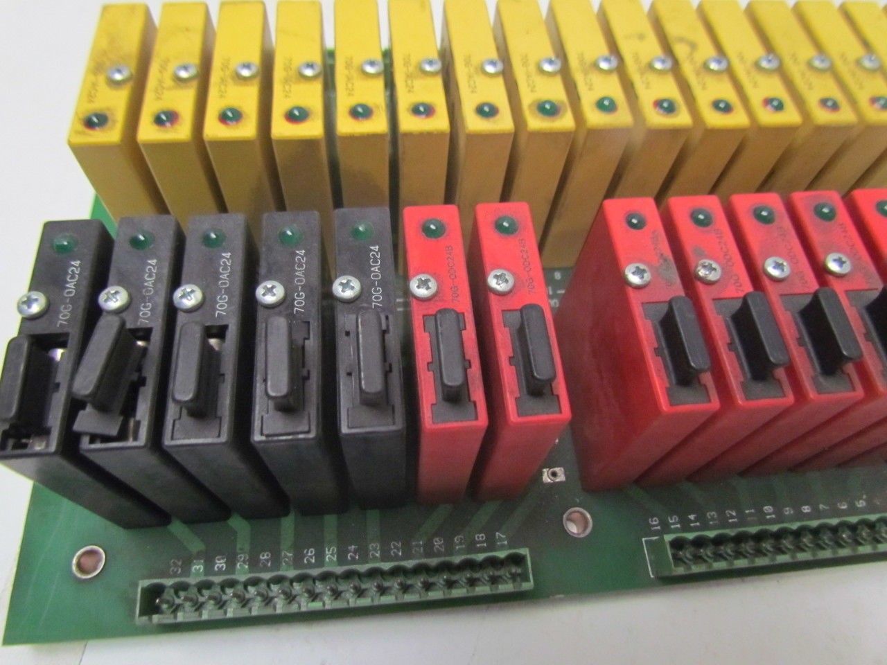 ABB/Grayhill 3HaB 54441-1 Relay Board w/Output & Input Modules