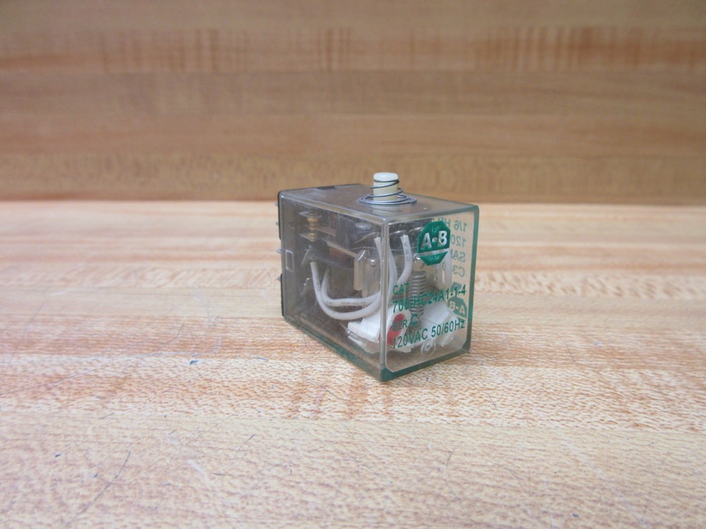 AB 700-HC24A1-1-4-120V AC Relay 700-HZ24A1-1-4-120VAC Series C