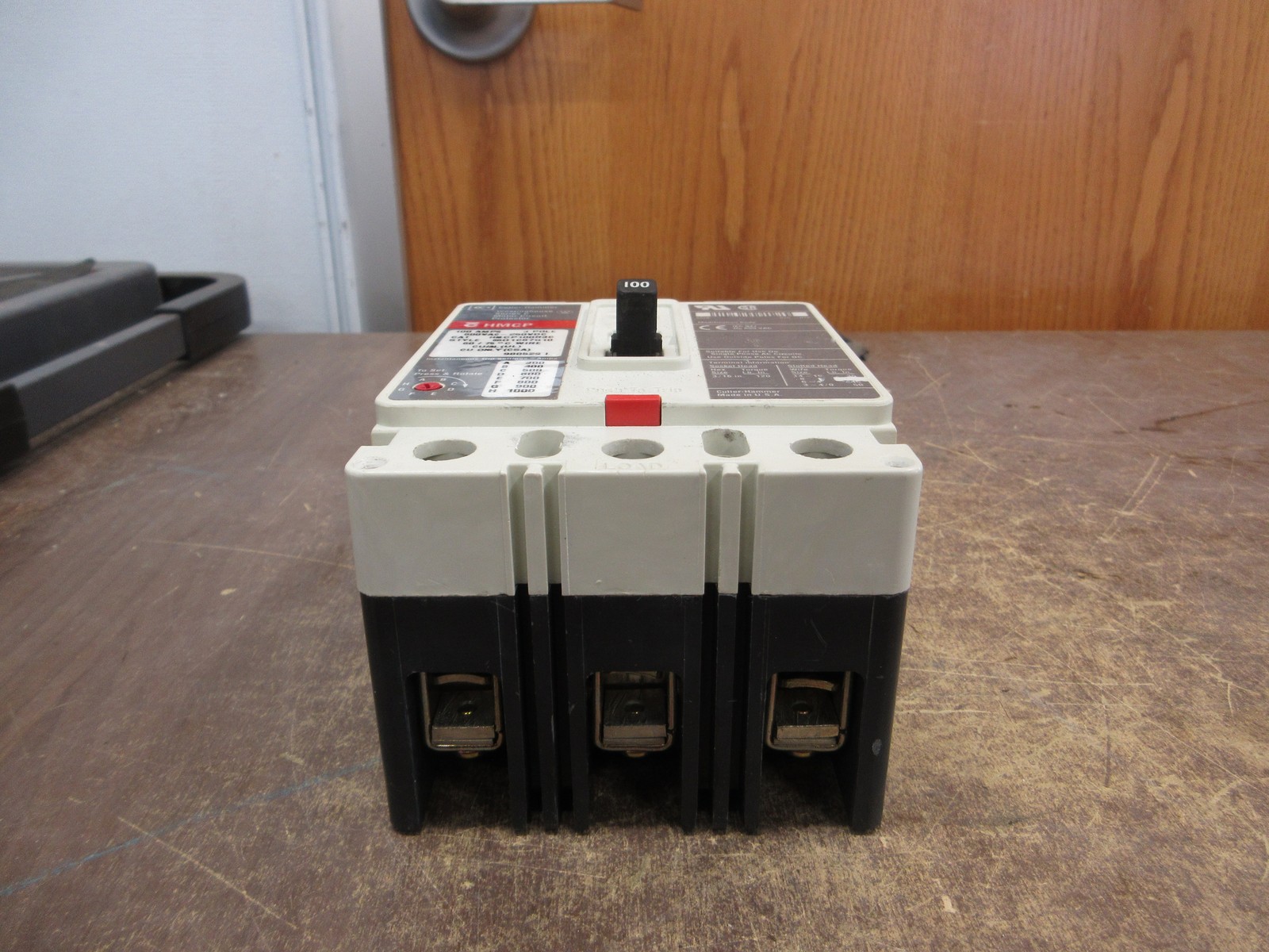 Cutler-Hammer Circuit Breaker HMCP100R3C 100A 600V 3P Used