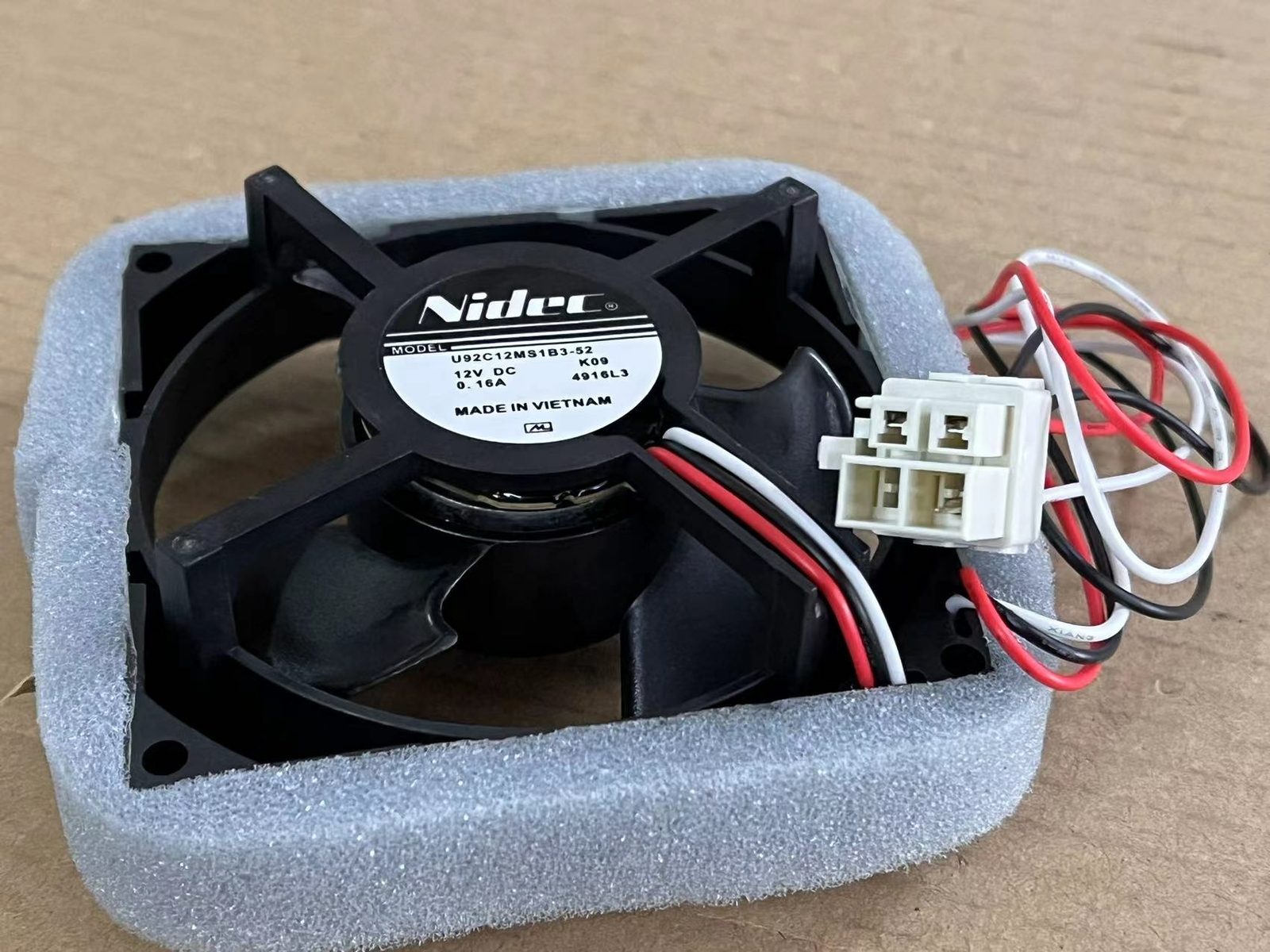 New DA81-06013A Samsung Refrigerator Fan Motor Nidec U92C12MS1B3-52