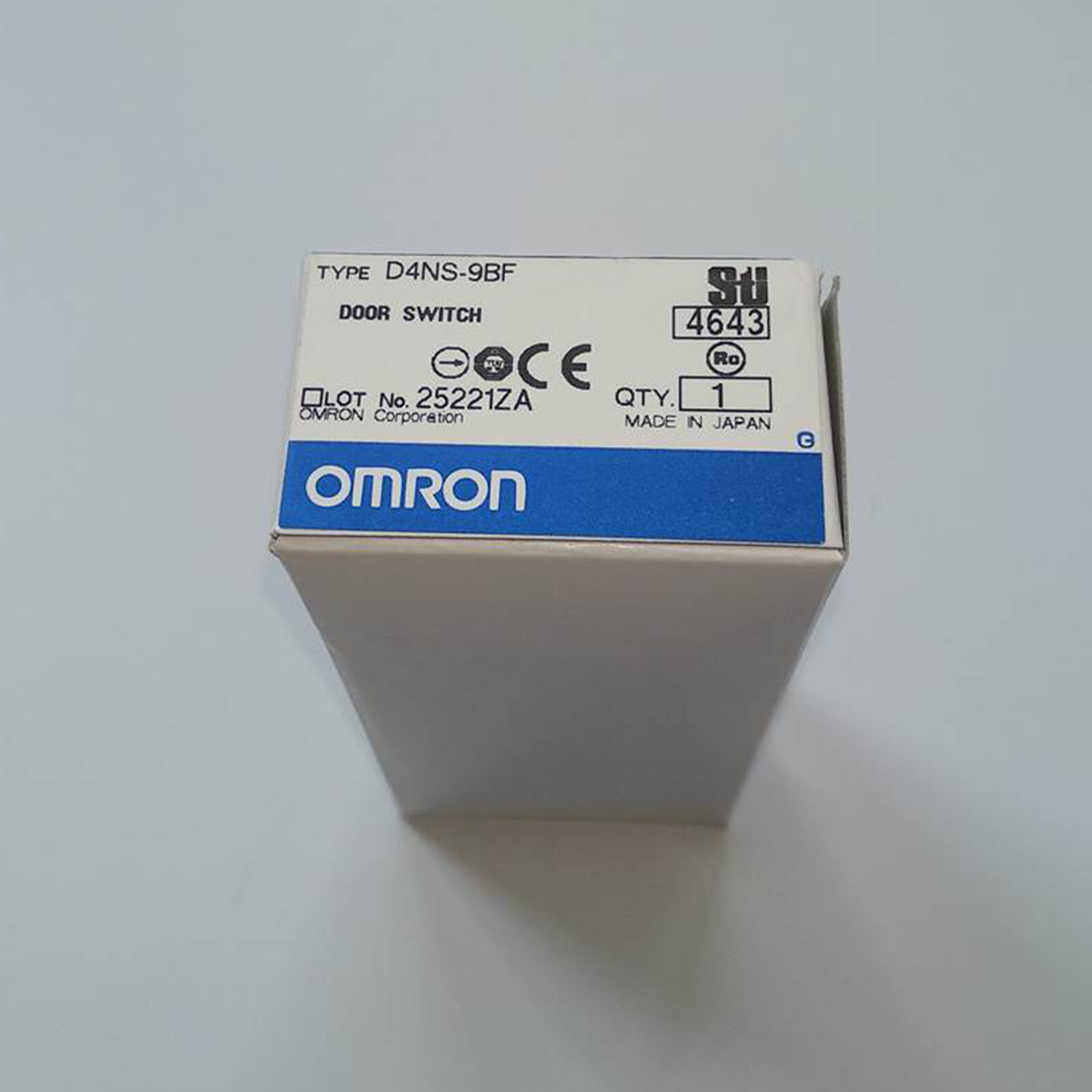 1 Pack brand new Omron D4NS-9BF safety switch DNS-9BF quick delivery