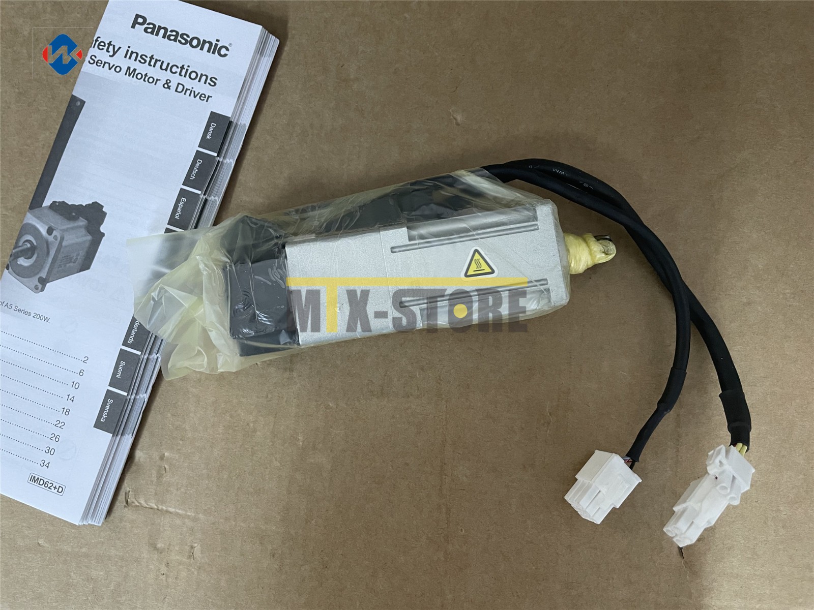 1PCS Brand New Panasonic MSMF012L1V2M Servo Motor In Box
