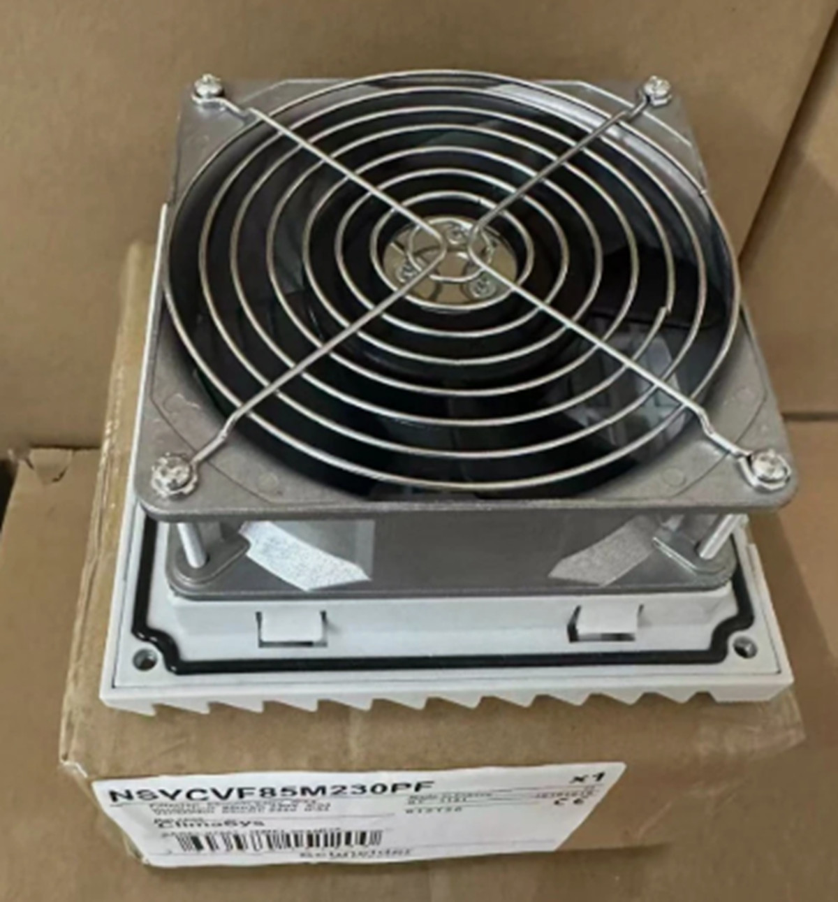 1PC New In Box NSYCVF85M230PF 230V 17/15W for Schneider cooling fan
