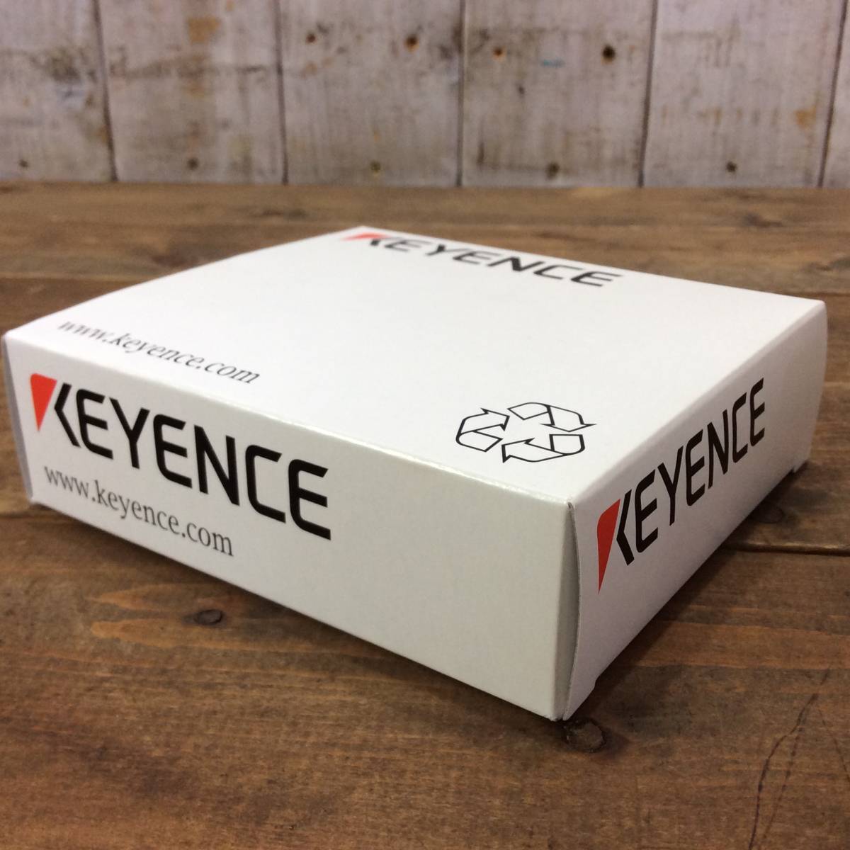 1PC New Keyence LR-ZB250AN LRZB250AN Sensor In Box Expedited Shipping