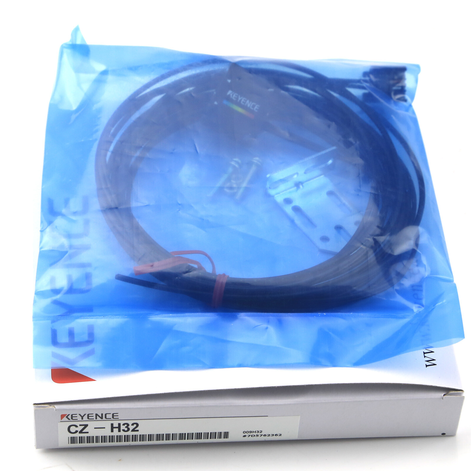 For Keyence CZ-H32 CZH32 Laser Sensor New In Box