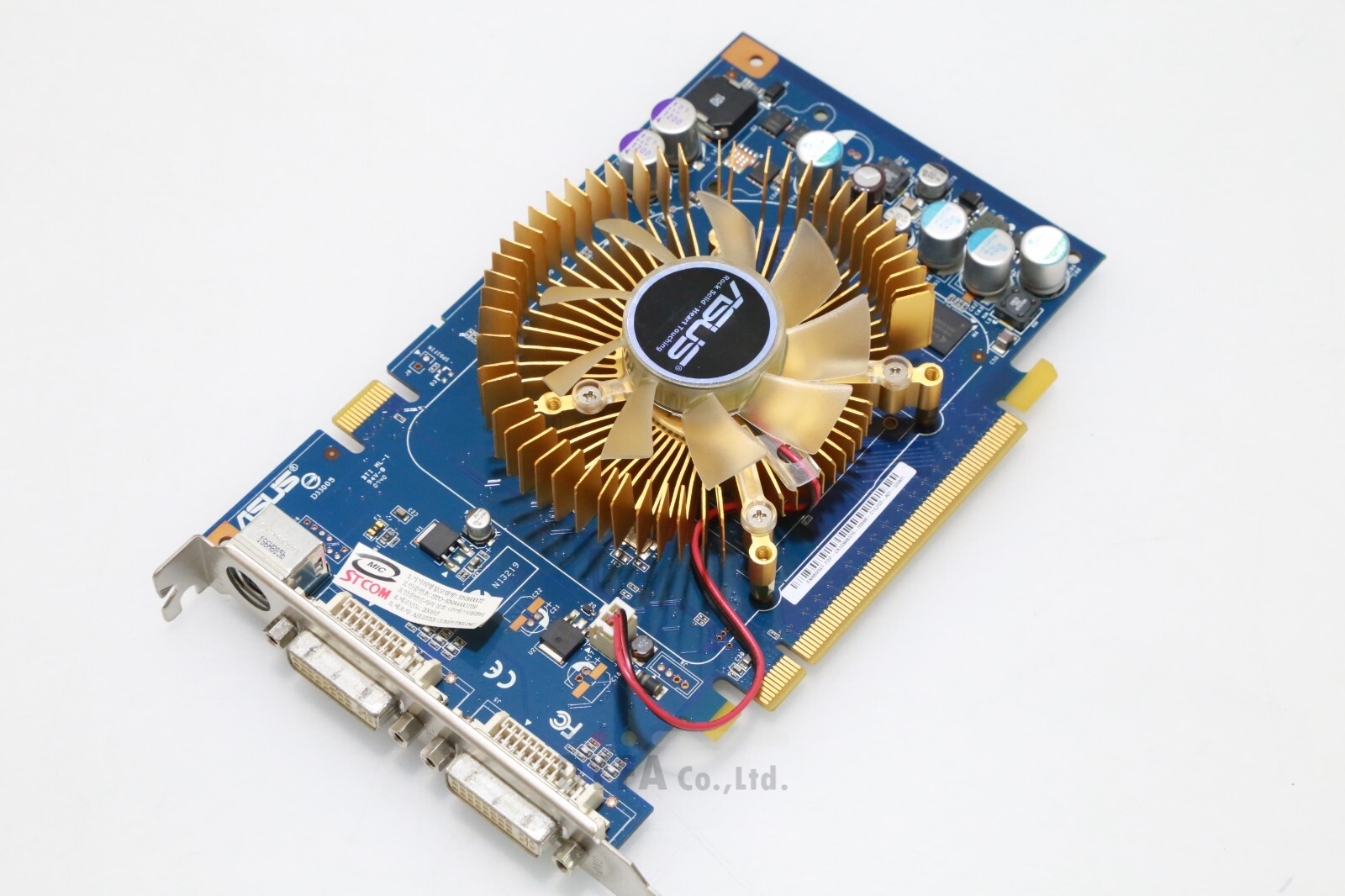 ASUS used EN8600GT TOP-HTDP/256M/A,08G17013800,P402-A02 PCB-I-E-2327=6CX4