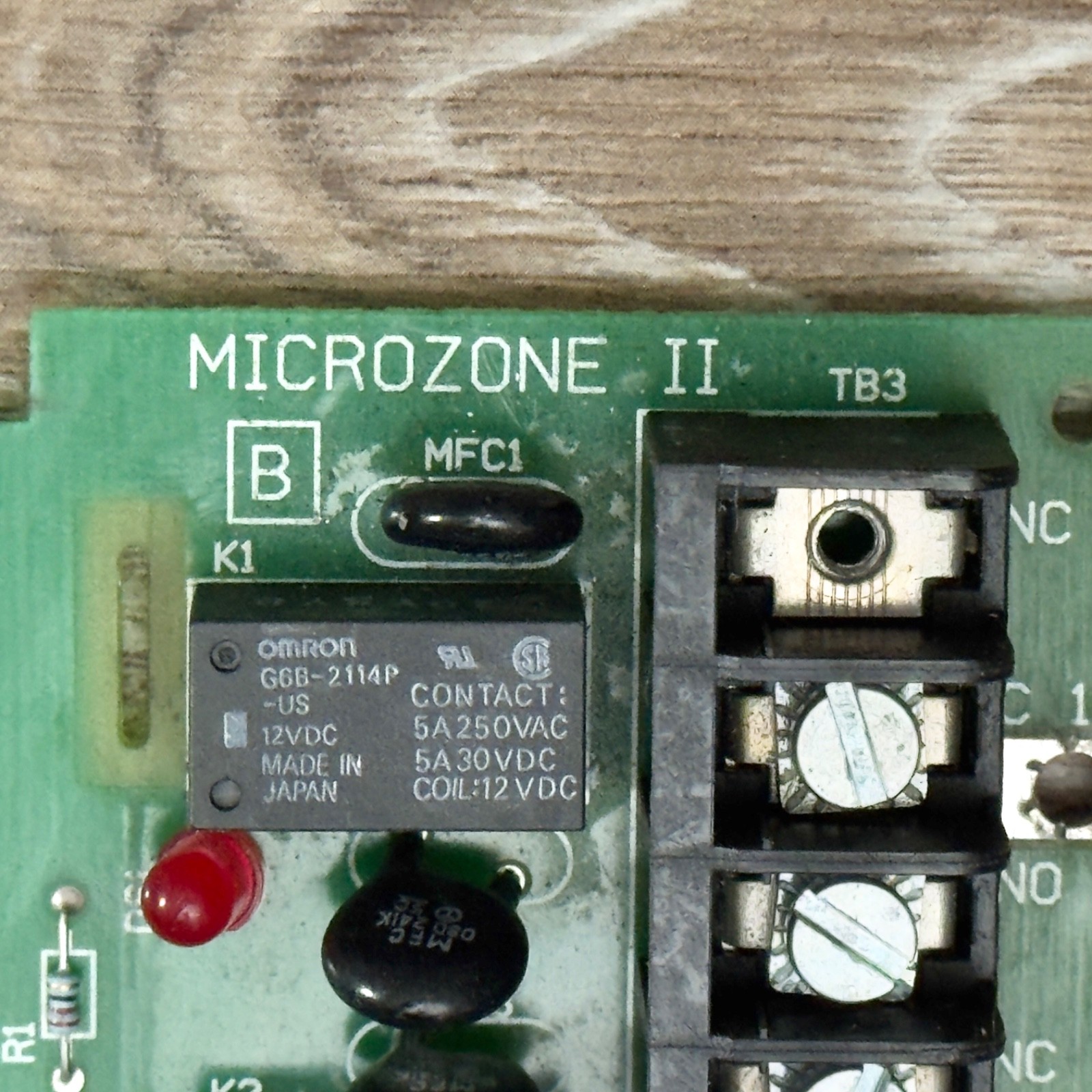 Invensys Barber Colman Microzone II Controller Panel Mount Terminal Board