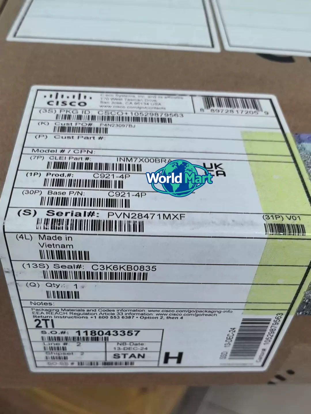 Brand new Cisco C921-4P 900 Series Integrated Services Router C921-4P