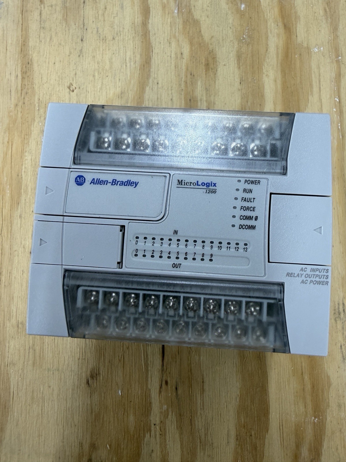 Allen-Bradley 1762-L24AWA (1762-L24AWA) Processor/Controller