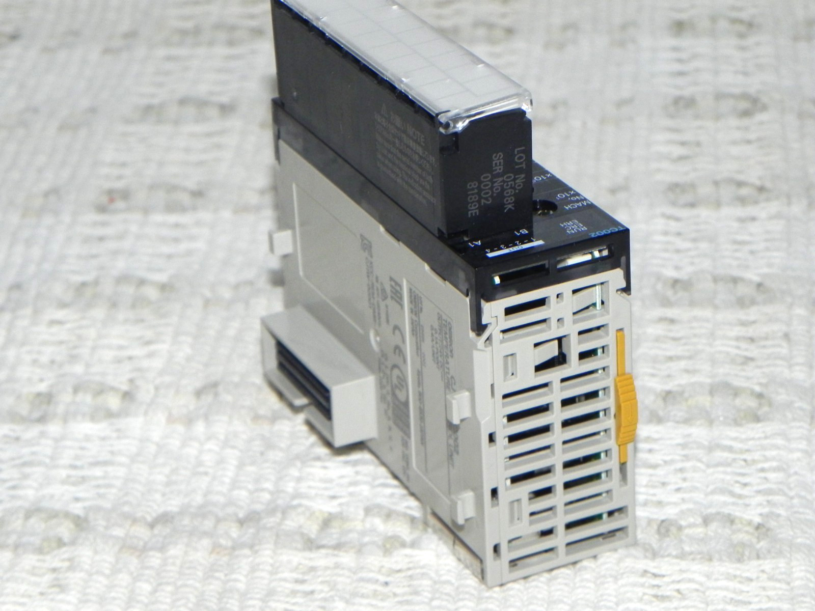 Omron CJ1W-TC002 Temperature Control I/O Module, 4 Analog Inputs, Auto-tuning