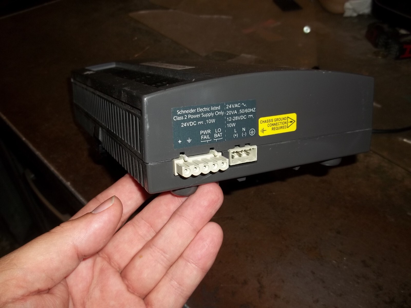 SCHNEIDER CX9680 NC2-R-000000000 ANDOVER CONTINUUM NET CONTROLLER (826)