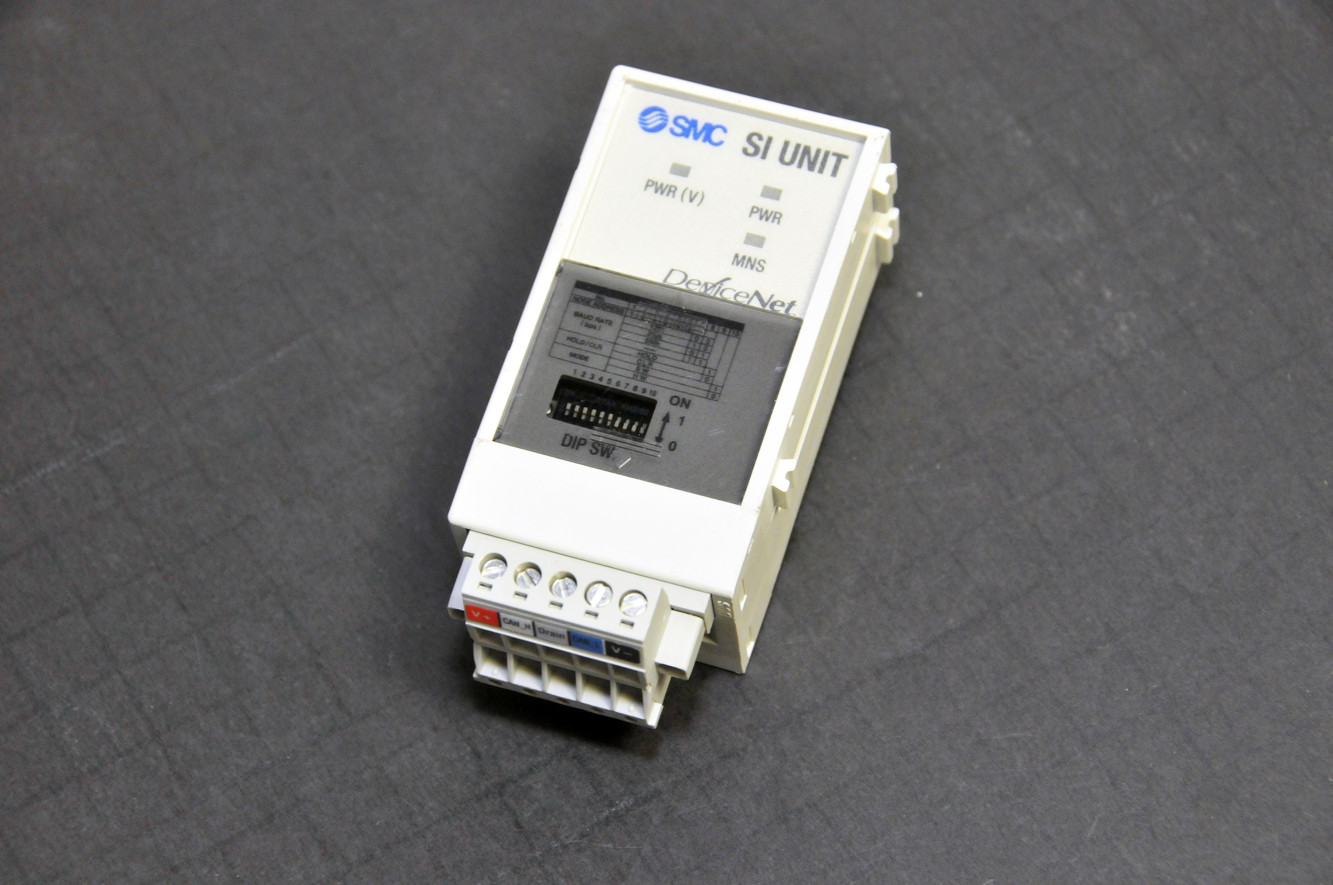 SMC EX180-SDN2 Si Unit DeviceNet EX300 Serial Interface Unit 16-Output