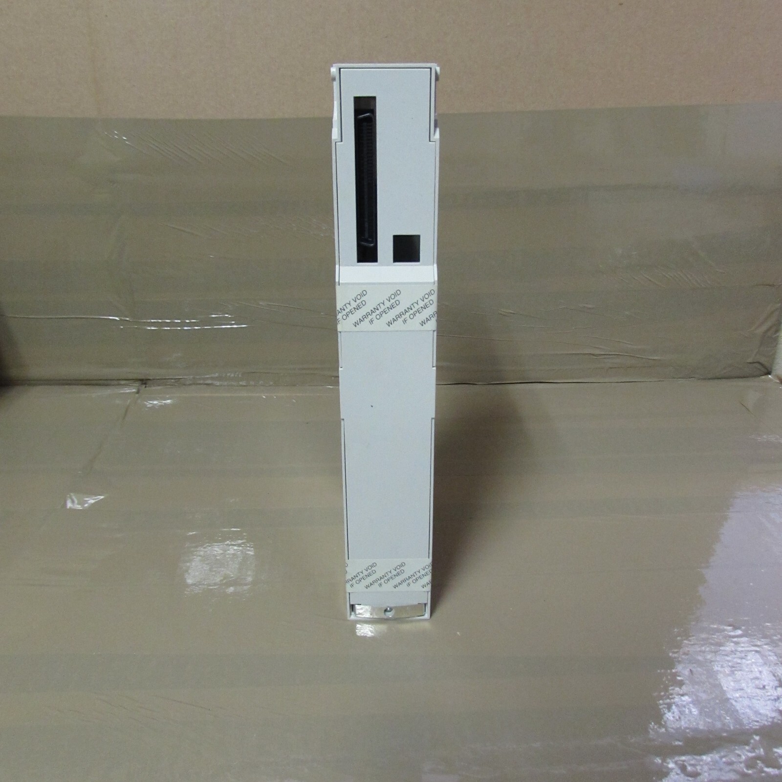 SCHNEIDER ELECTRIC, 140XBE10000, BACKPLANE EXPANDER, NIB, MAKE OFFER!