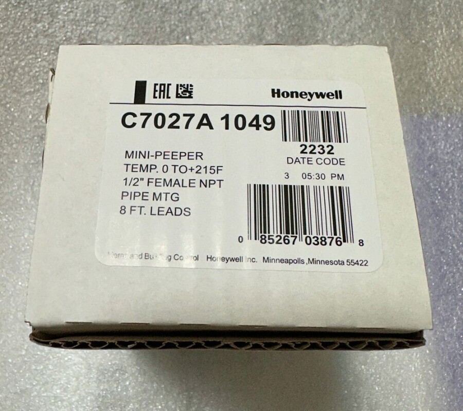 One Honeywell C7027A1049 C7027A-1049 Flame Detector Sensor Fast Shipping