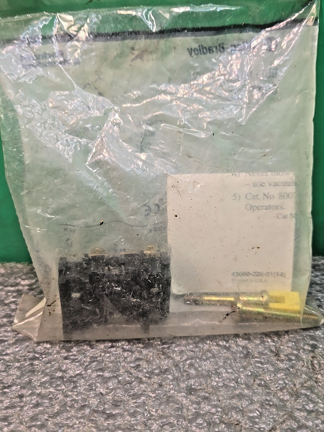 NEW SEALED ALLEN BRADLEY 800T-XA CONTACT BLOCK 1 N0-1 NC Shallow Block