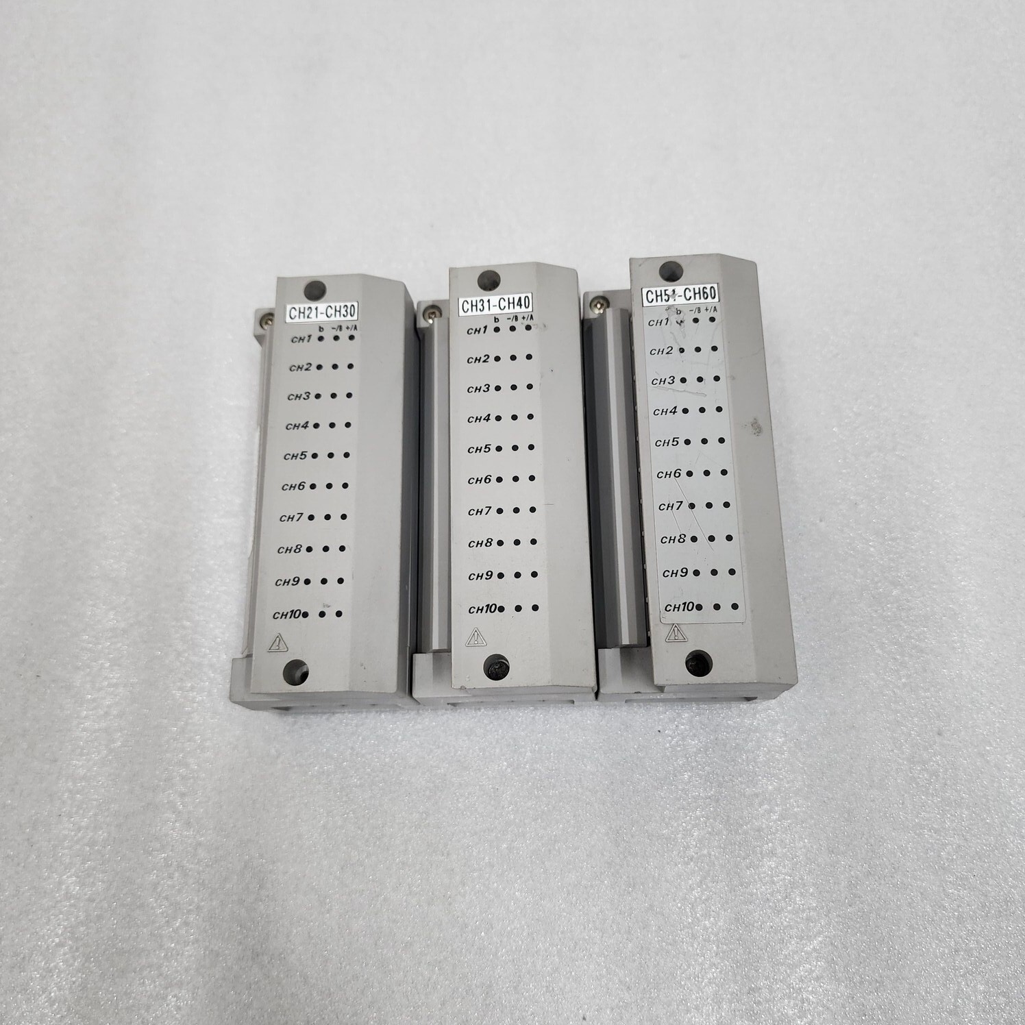 YOKOGAWA DU100-31-S1 DATA ACQUISITION UNIT 12A924374A