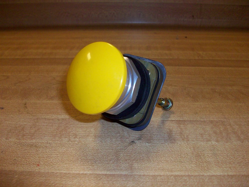 Allen Bradley 800T-D Pushbutton 800TD Yellow 800T-D9