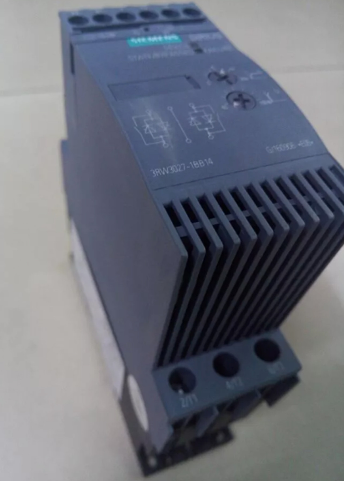 NEW Siemens soft starter 3RW3027-1BB14 3RW3 027-1BB14 3RW30271BB14