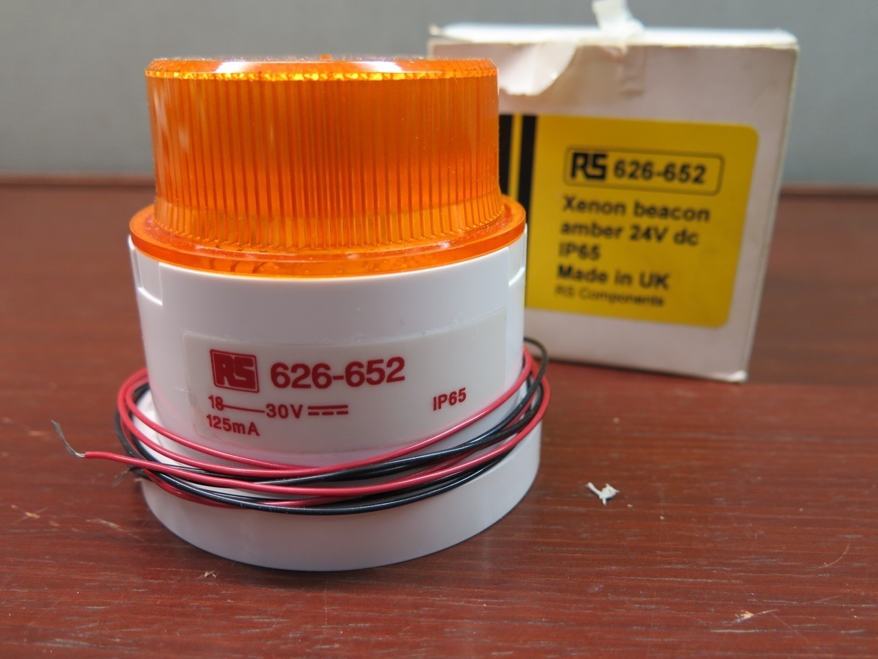 RS Components Xenon Beacon Amber 24V dc IP65 626-652 NIB 