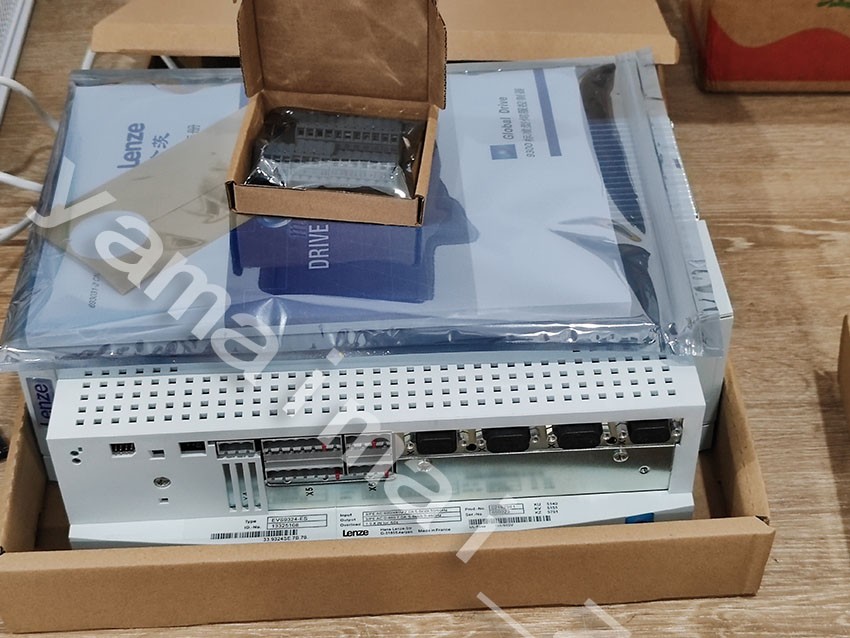 EVS9324-ES NEW LENZE EVS9324ES SERVO INVERTER
