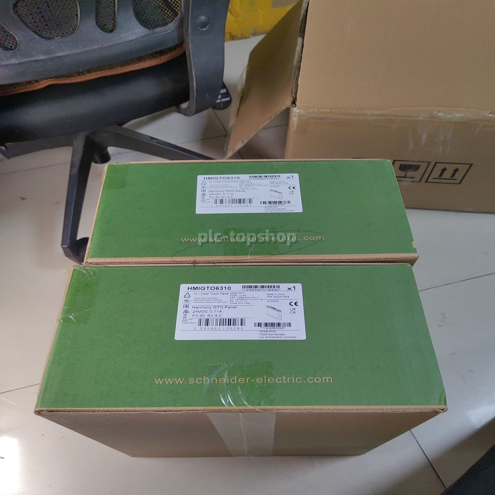 Schneider 1PC New HMIGTO6310-NEW PLC