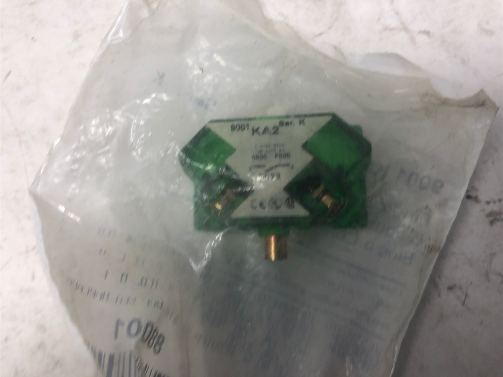 SQUARE D FINGERSAFE CONTACT BLOCK 9001KA2 SERIES K 88001 2PK – NOS