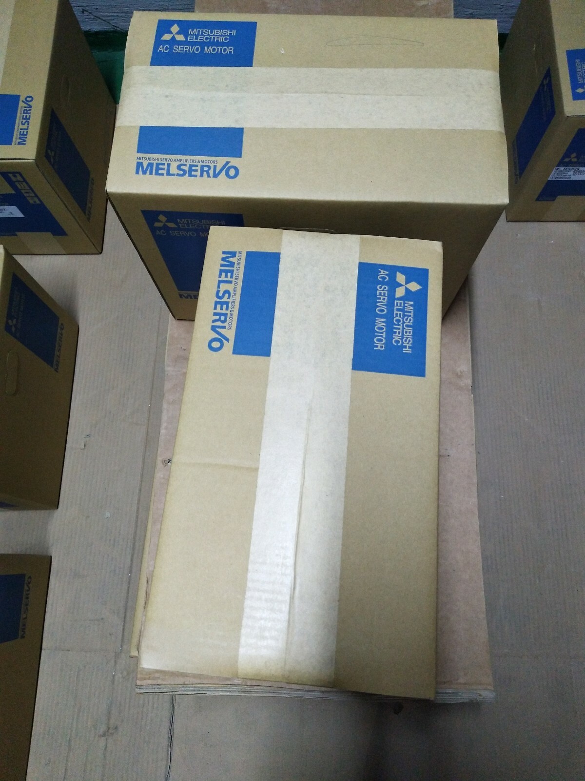 Mitsubishi HG-SR301J Servo Motor HGSR301J New In Box 1PC