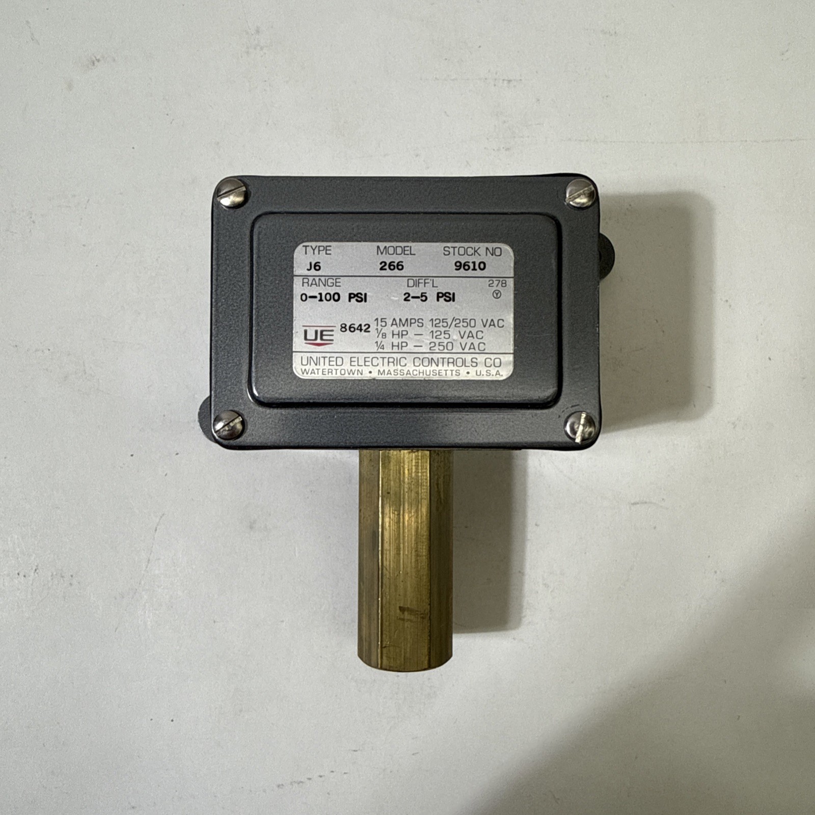 UNITED ELECTRIC J6 266 PRESSURE CONTROLLER SWITCH 9610 0-100 PSI