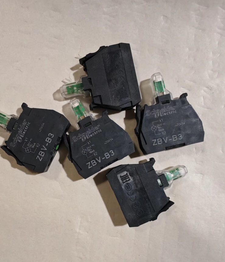 1PC NEW Schneider Indicator light module ZBVB3 ZBV-B3 24V green #LL