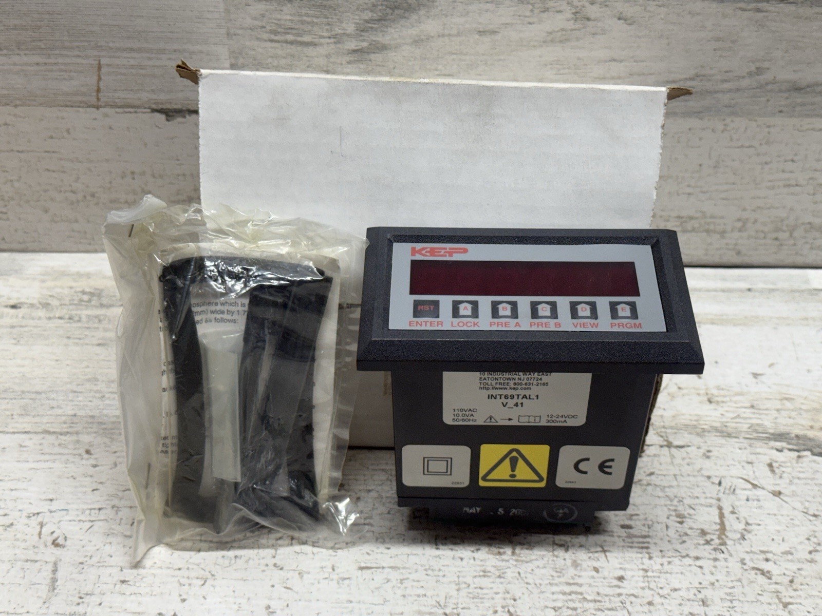 KEP INT69TAL1 — V_41 ELECTRONIC COUNTER Panel Mount