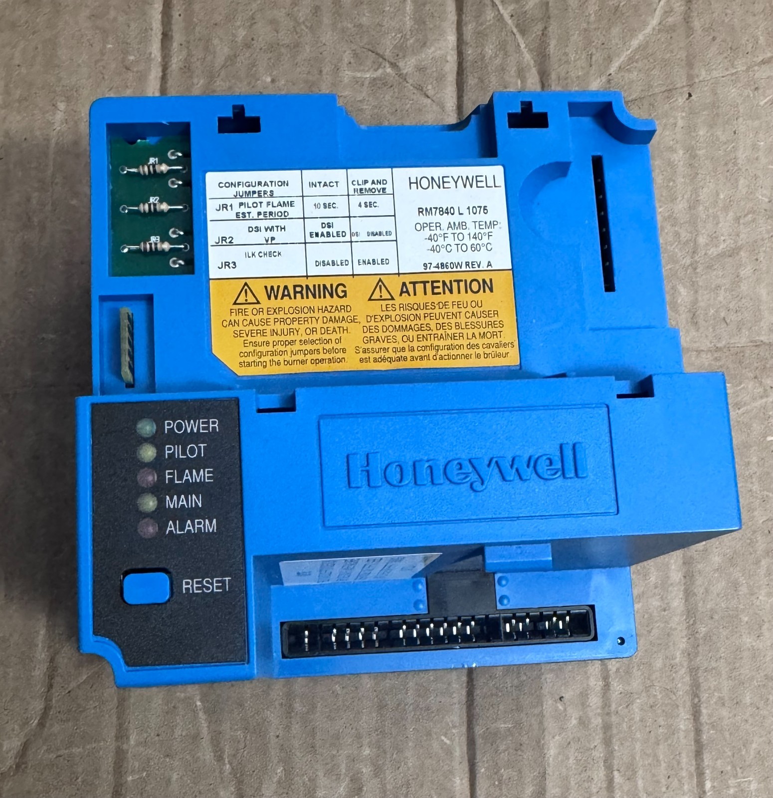 *NEW* Honeywell RM7840L1075 Automatic Programming Burner Control