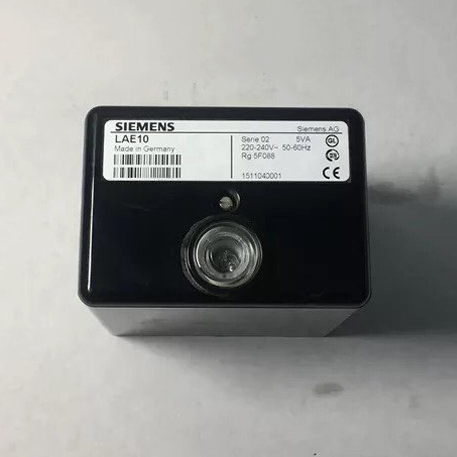 One New Siemens LAE10 Burner Flame Relay Controller Expedited Shipping