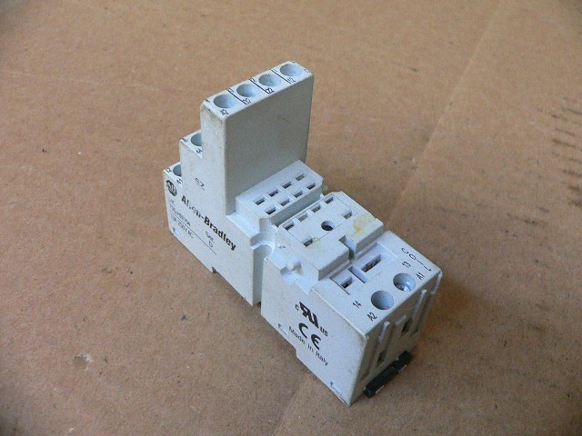 Allen Bradley 700-Hn104 Relay Socket