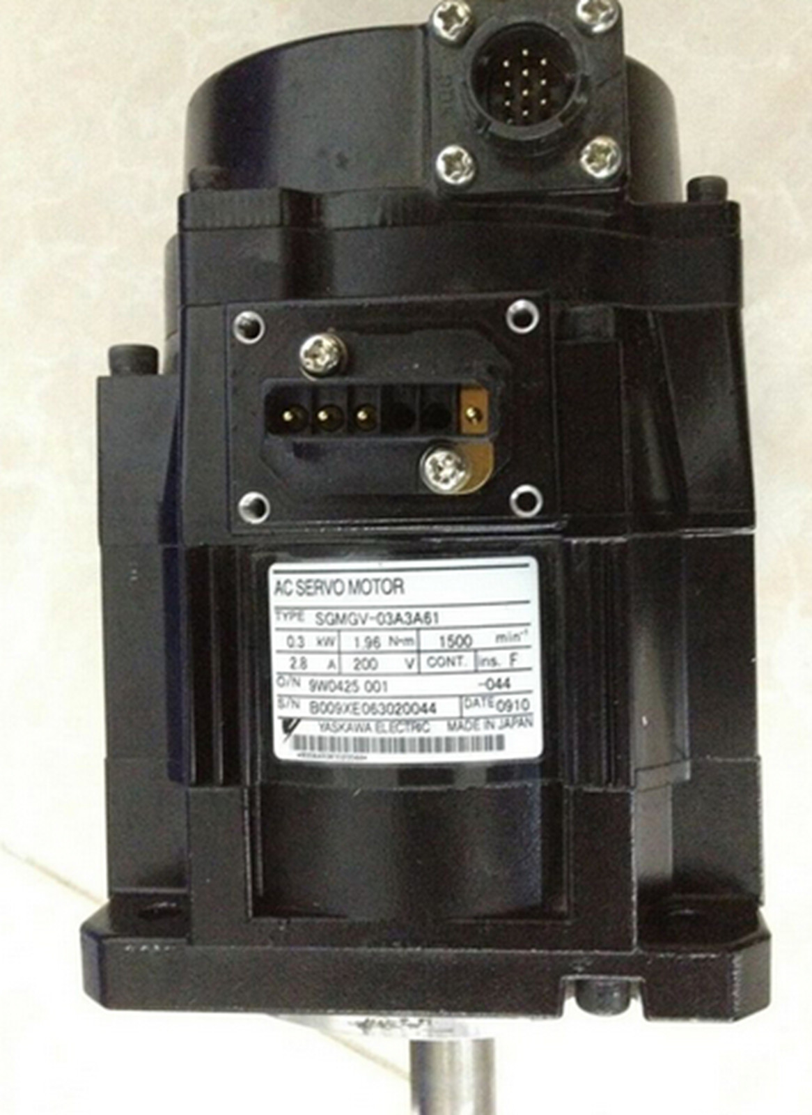 NEW YASKAWA SGMGV-03A3A61 AC Servo Motor