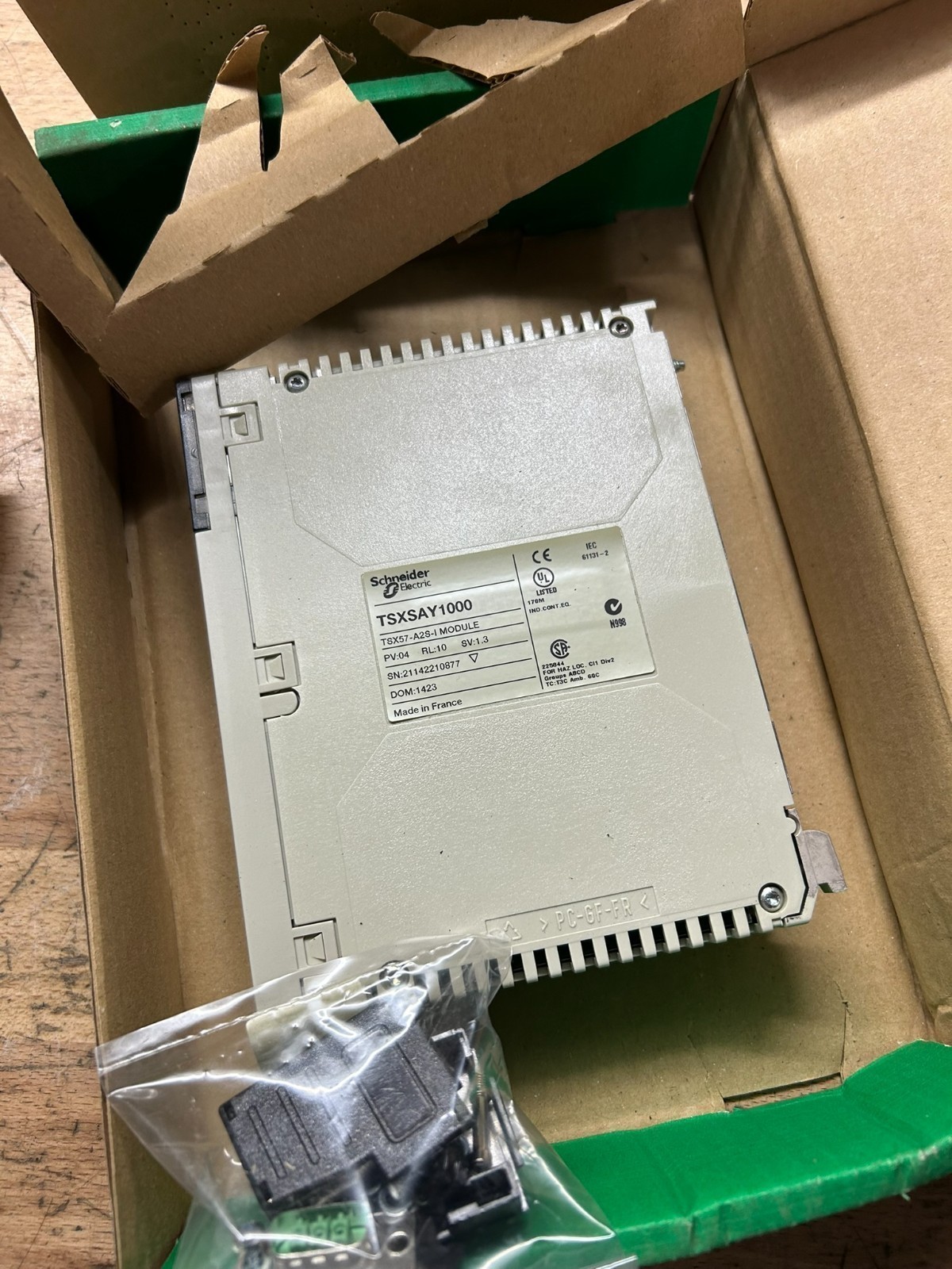New In Box SCHNEIDER TSXSAY1000 Interface Master Module