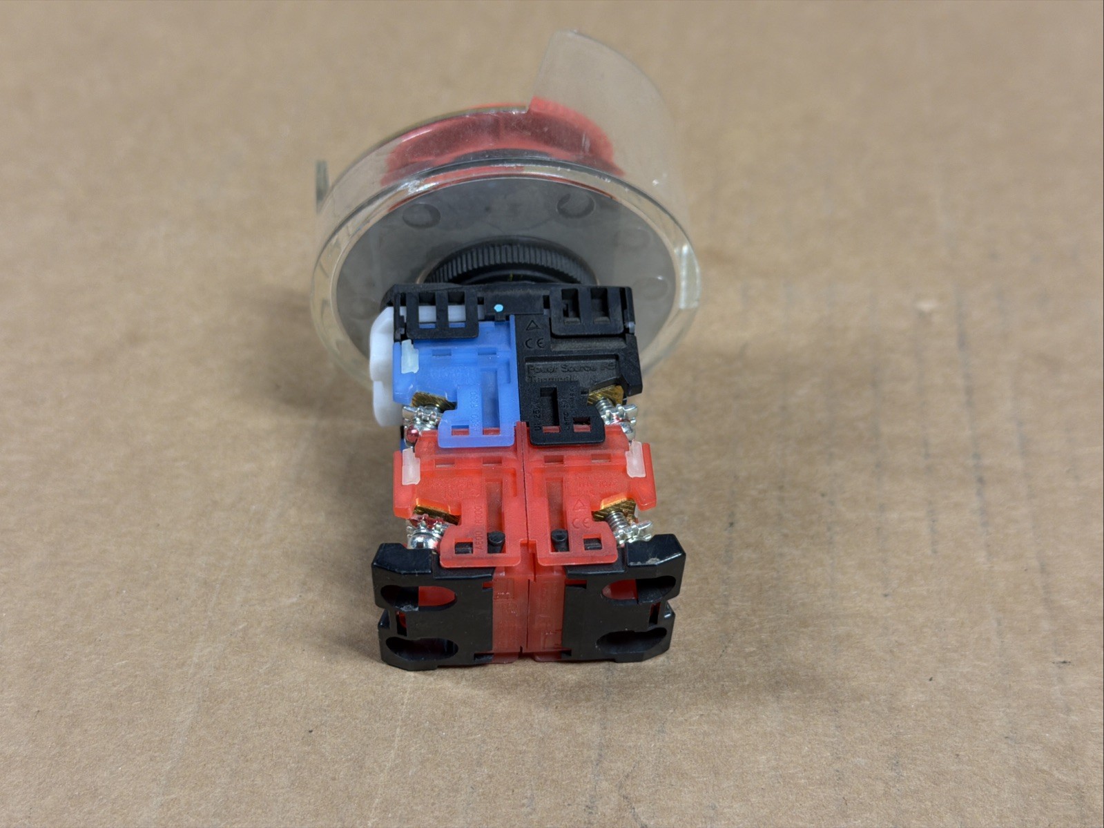 Fuji AR22V0L E3 Emergency E-Stop Pushbutton 22mm Twist-Release NC 24V FAST SHIP
