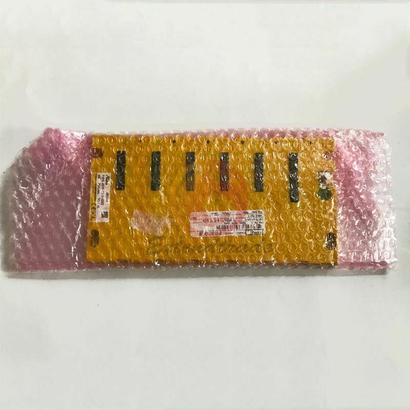 ONE NEW FANUC A03B-0819-C002 IO board module A03B0819C002