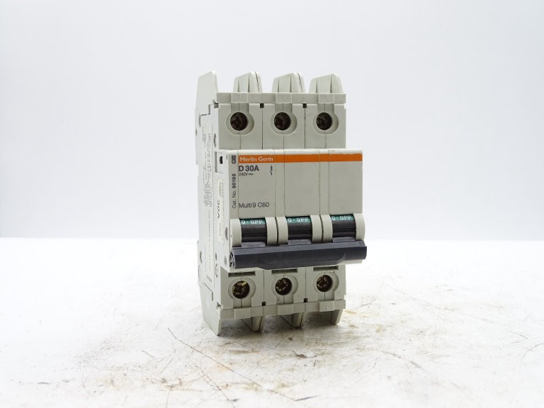 SCHNEIDER ELECTRIC 60198 CIRCUIT BREAKER