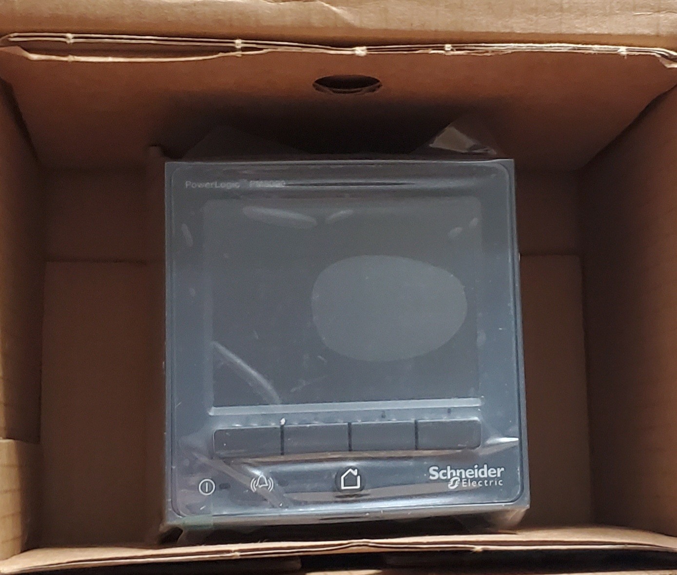 Schneider Electric METSEPM8210 PowerLogic Power And Energy Meter