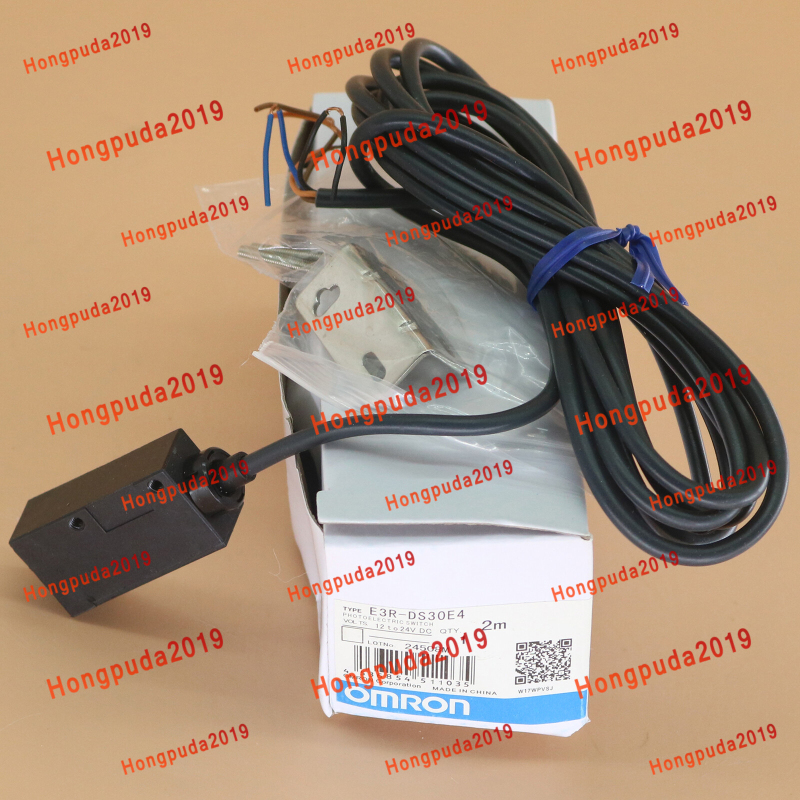 1PC Omron E3R-DS30E4 E3R-DS30E4 2m Photoelectric Sensor -New Free Shipping