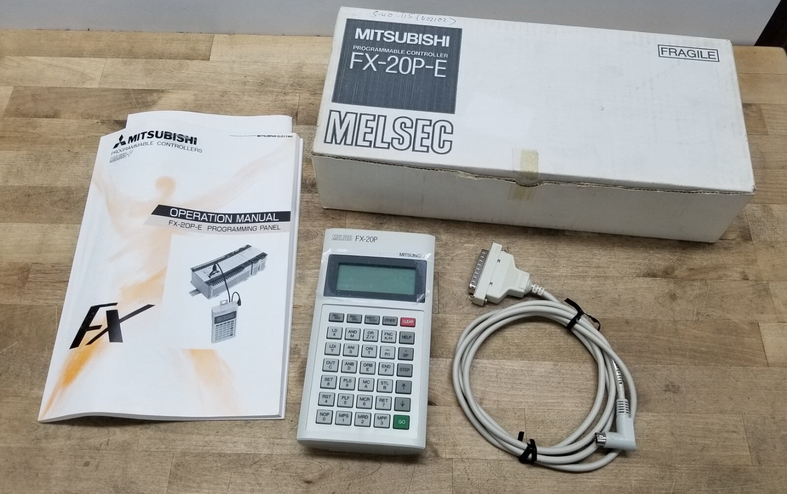 MITSUBISHI FX-20P-E V2.00 Programmable Panel Controller Melsec