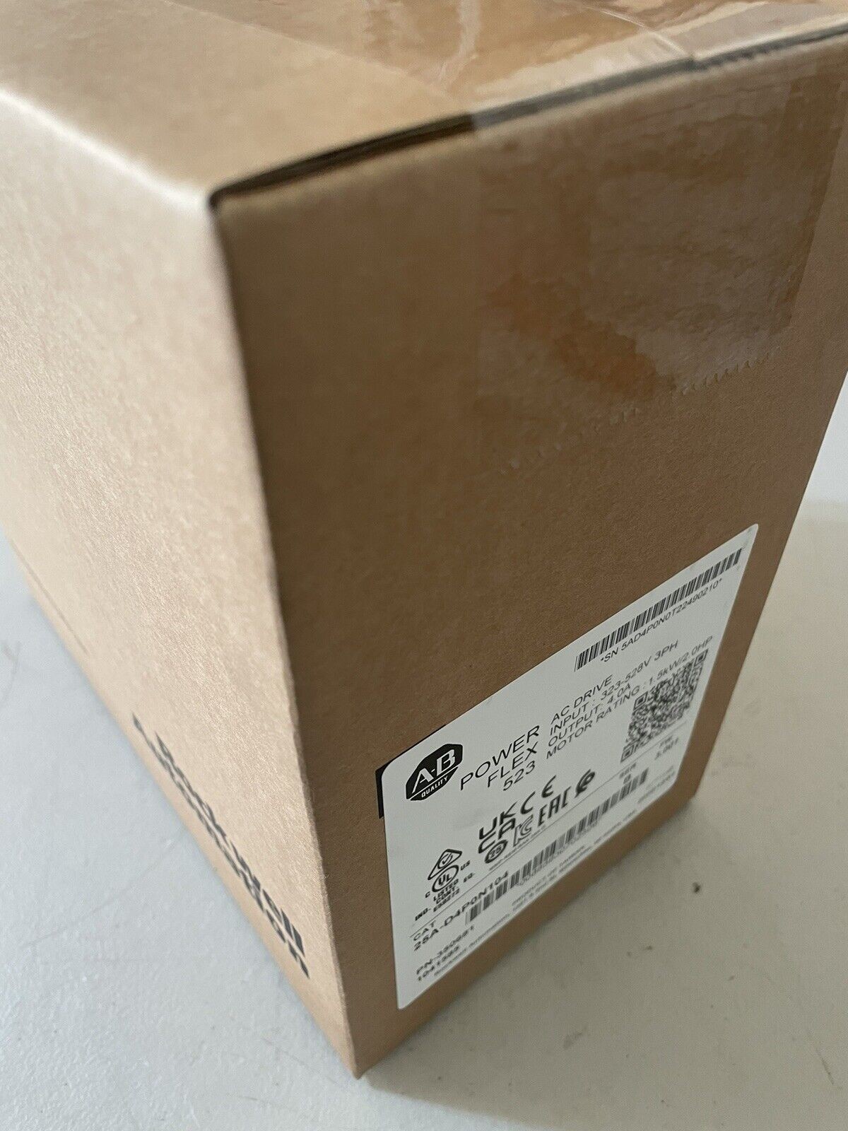 New Sealed Allen-Bradley 25A-D4P0N104 Ser B PowerFlex 523 AC Drive 1.5kW 2.0HP