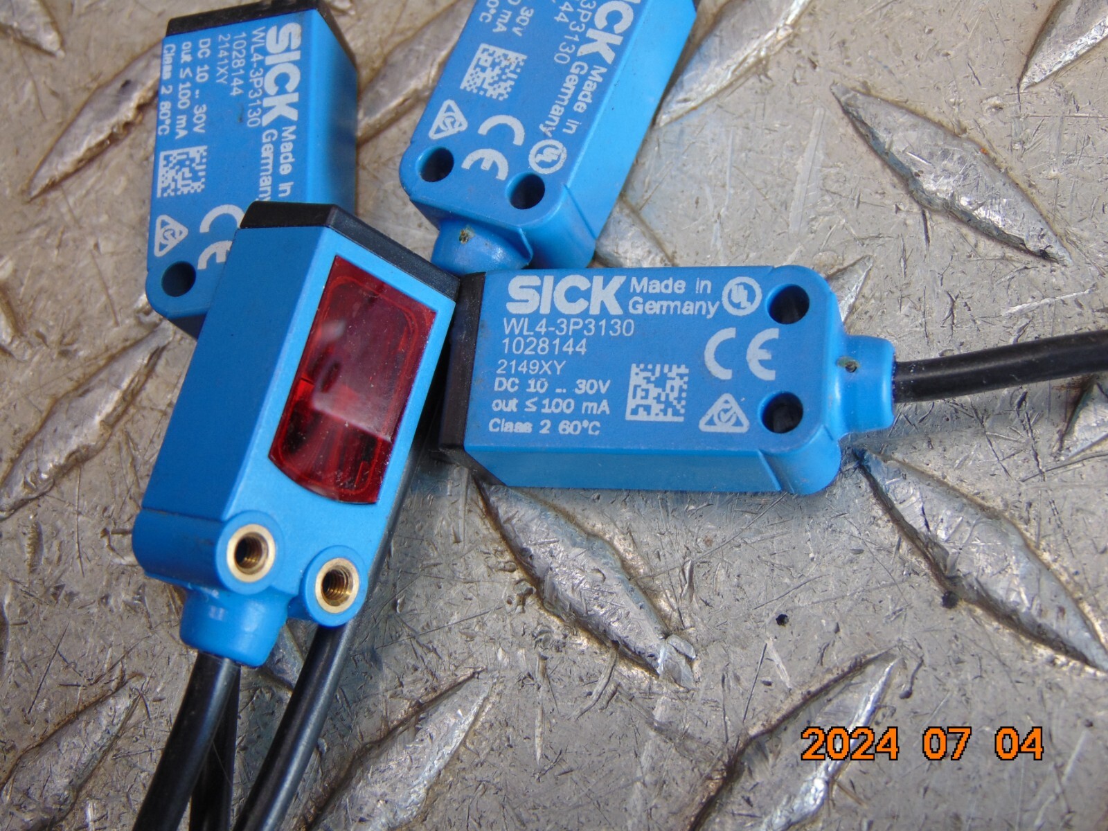 (1) SICK WL4-3P3130 SENSOR 1028144