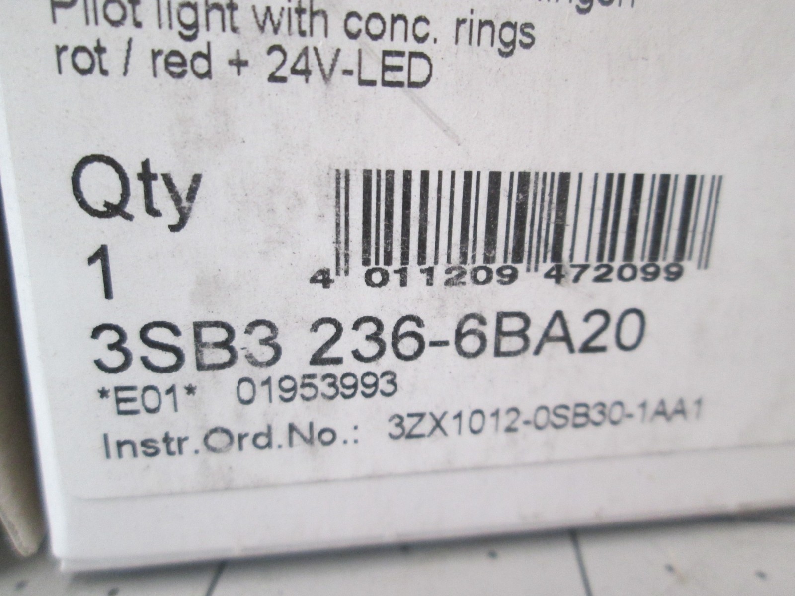 Siemens, 3SB3 236-6BA20, Red Pilot Light Indicator, New, Lot of 3
