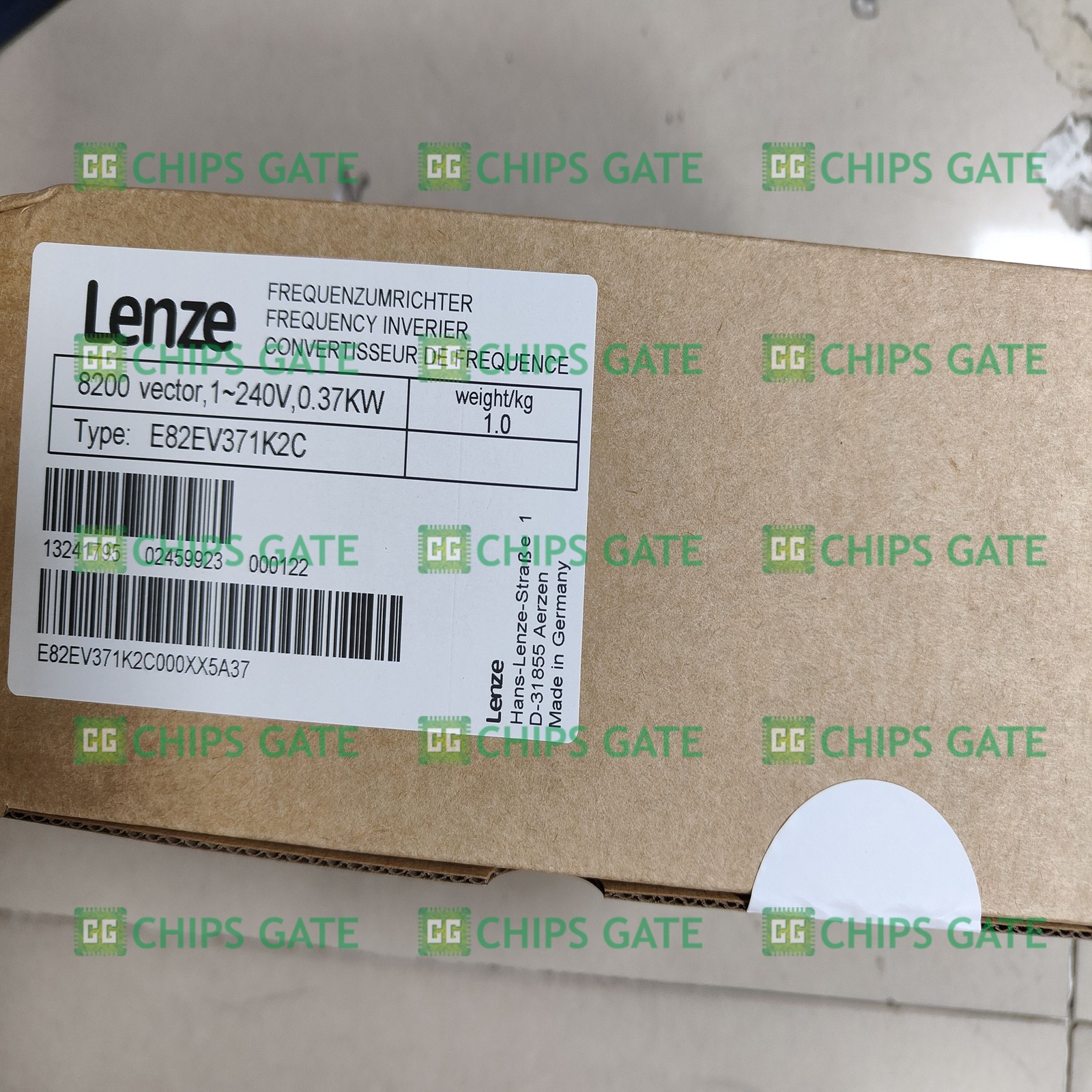 NEW For LENZE Servo Driver E82EV371K2C Fast Ship