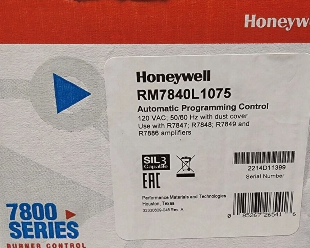 1PC Honeywell RM7840L1075 Burner Control