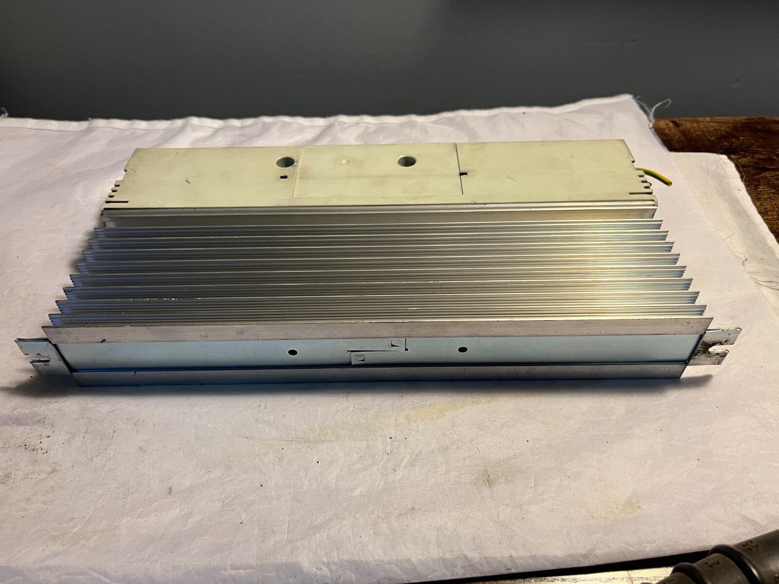 LENZE EMB9352-E D-40667 ID 13063816 PROD 02428915 765V 25A BRAKE MODULE PLC