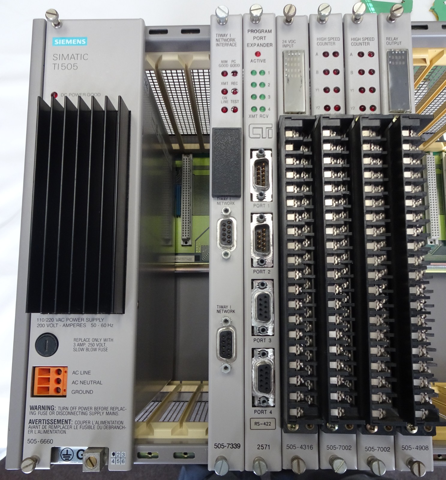 SIMATIC 505 16-SLOT ASSEMBLY SIEMENS TI545, TI505 *SEE DETAILS BELOW* (098)